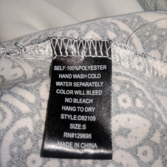 JustFab Floral Fit & Flare Dress- Size Small - Picture 8 of 8